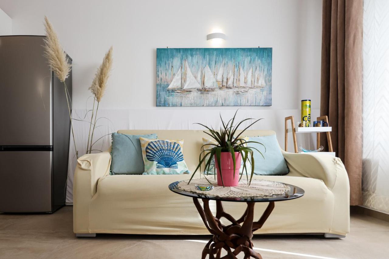 Apartment Puntamika Villa De Rosa - Ground Floor 扎达尔 外观 照片